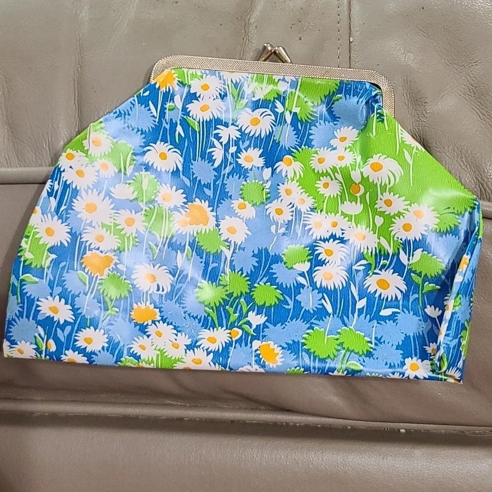Vintage Womens Purse Clutch Cosmetic Bag Blue/W Daisies Goldtone Kiss Lock EUC
